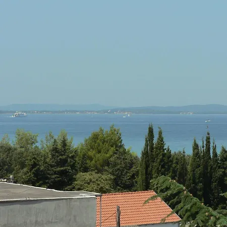 Sestan Apartament