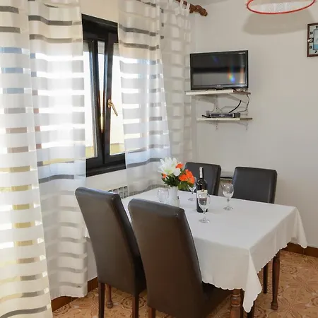 Sestan Apartment *