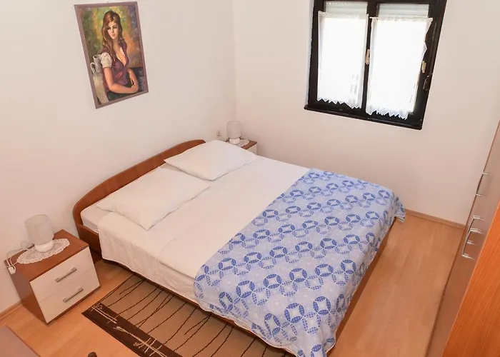 Apartament Sestan
