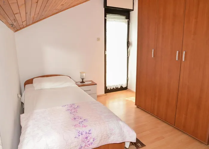 Apartament Sestan *